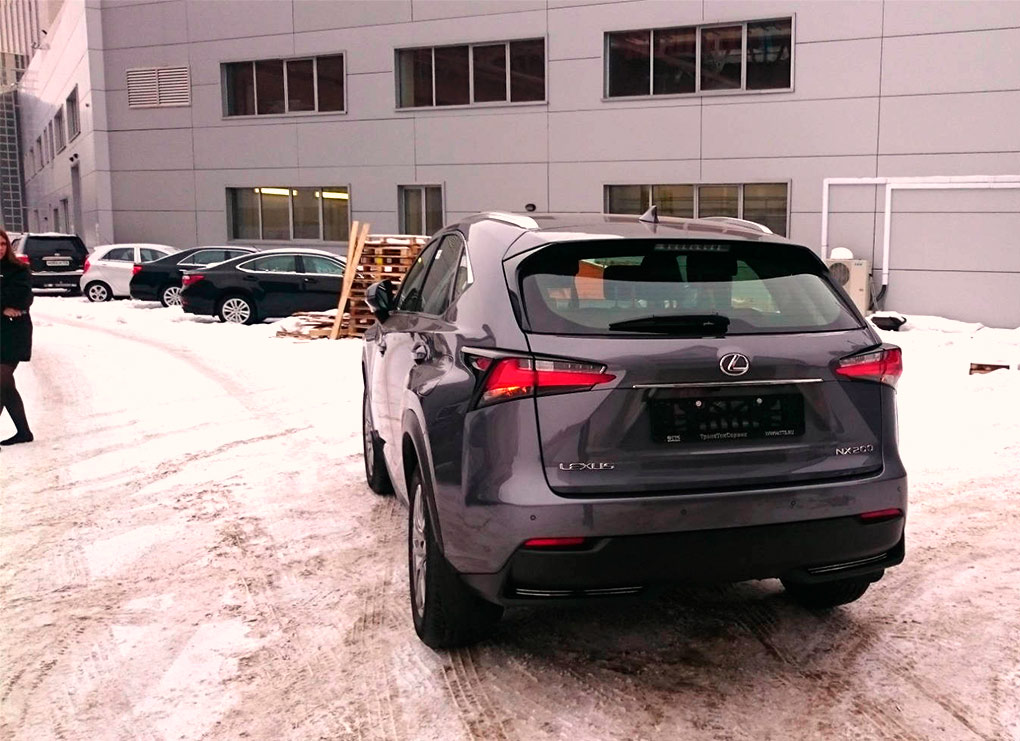lexus_w