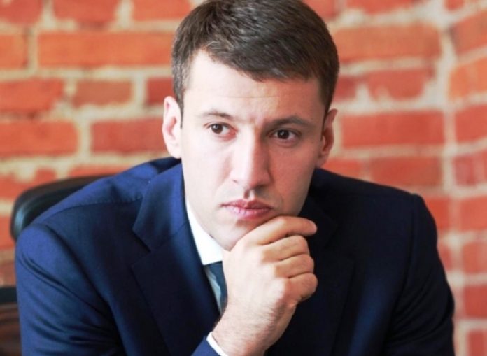 плутник Александр Плутник